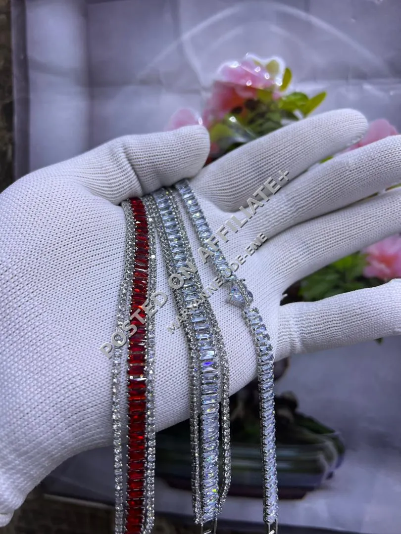Jewelries  4