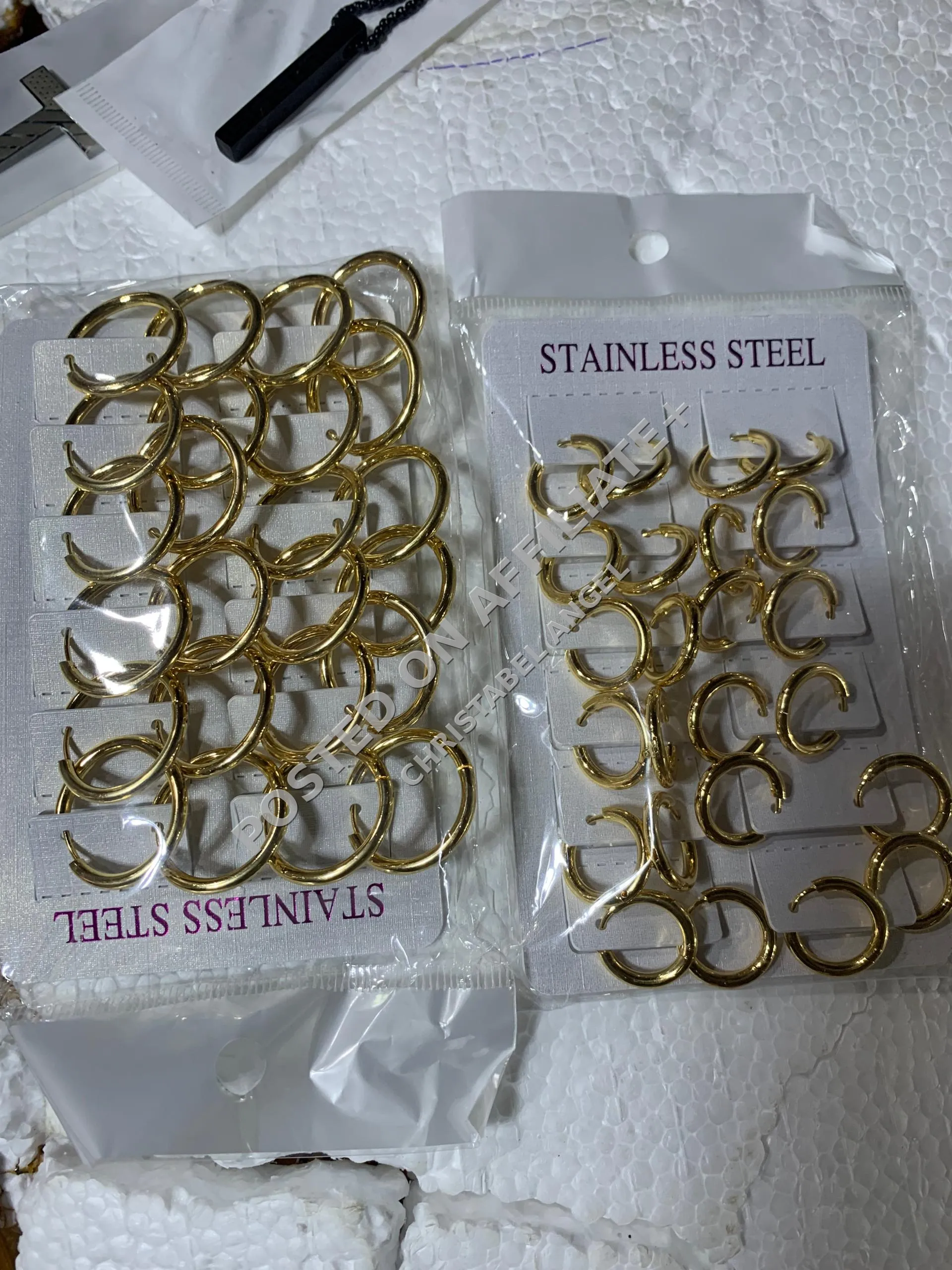 Chain and bracelet  18