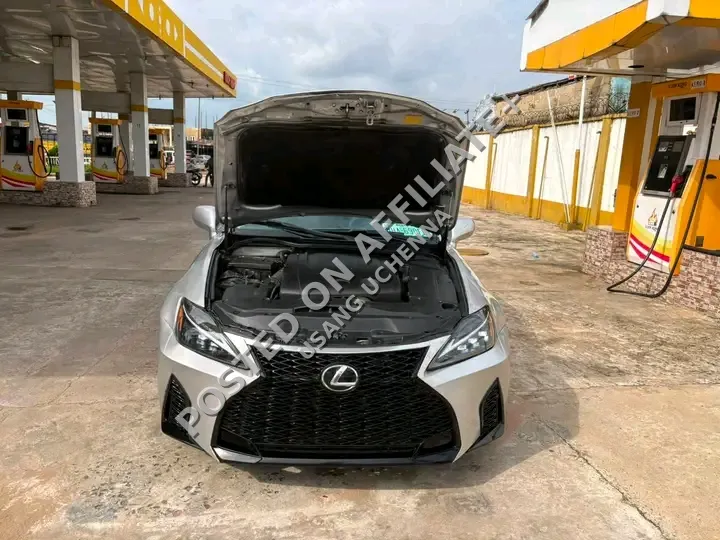 Lexus IS 350  3