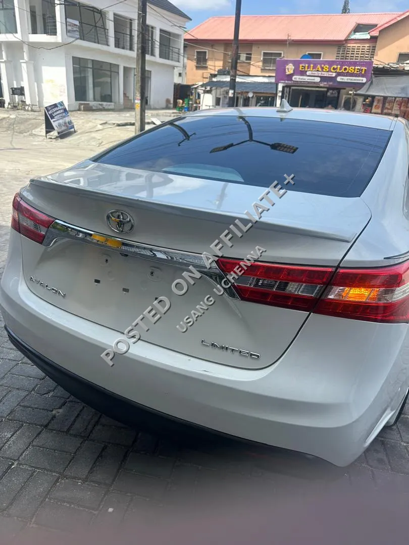 2014 toyota avalon limited 10